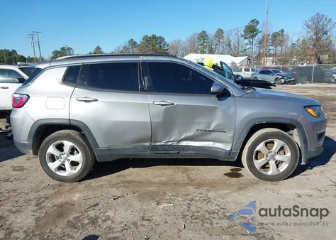 2020 Jeep Compass Latitude 4X4 из США, поврежденный, VIN 3C4NJDBB1LT166978